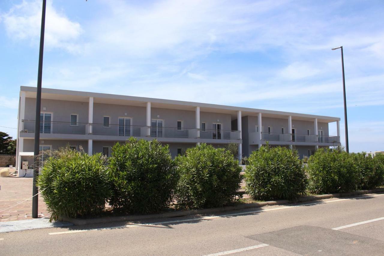 197 Pozzo San Nicola Aparthotel Stintino Exterior photo